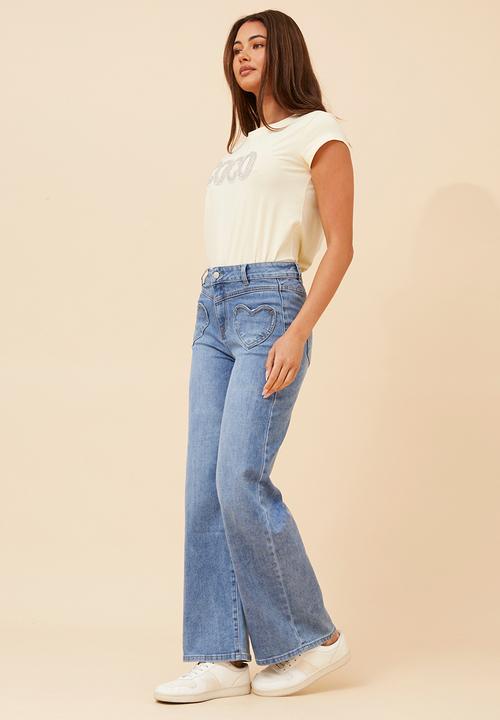 MANDI - Mid Waist Straight Leg Denim With Heart Front Pockets - Blue