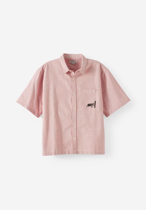 Cotton On - Lucky Short Sleeve Shirt - Red Stripe Emb