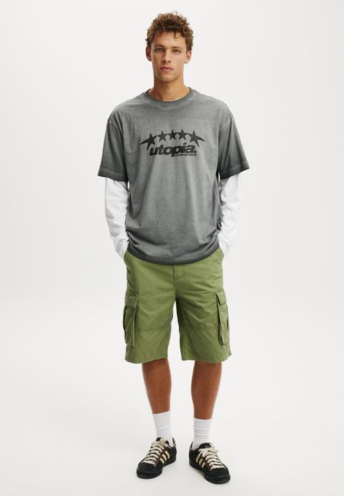 Cotton On - Box fit graphic t-shirt - curve star / washed black