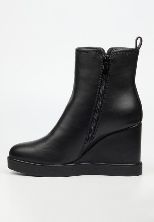 Miss Black - Bayou 1 platform wedge ankle boot - black