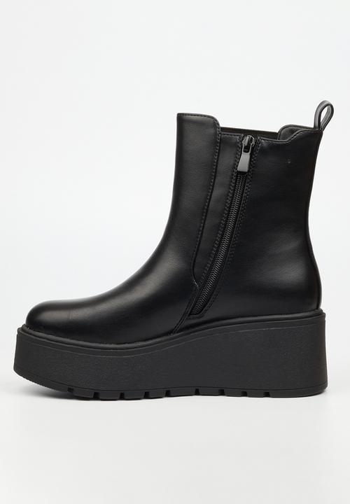 Rock & Co - Stigma 1 wedge chelsea ankle boot - black