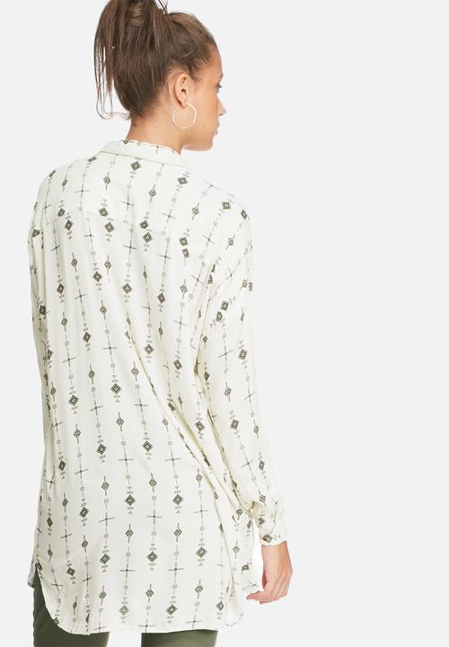 VILA - Pointy long shirt