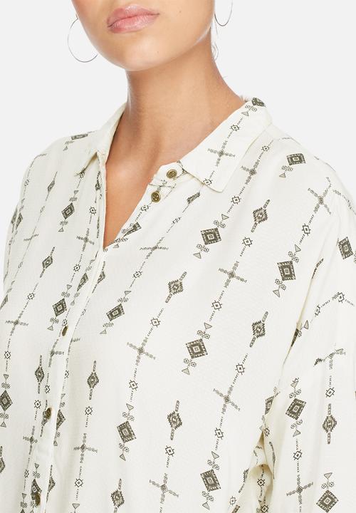 VILA - Pointy long shirt