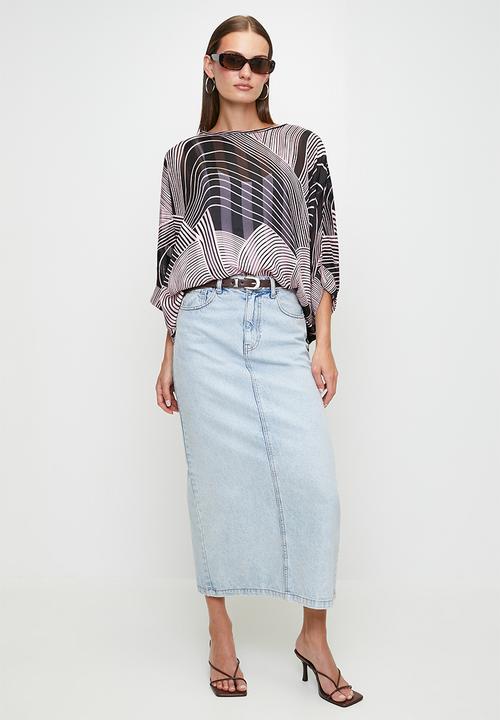 Izabel London - Loose Fitting Batwing Stripe Blouse - Multi Pink