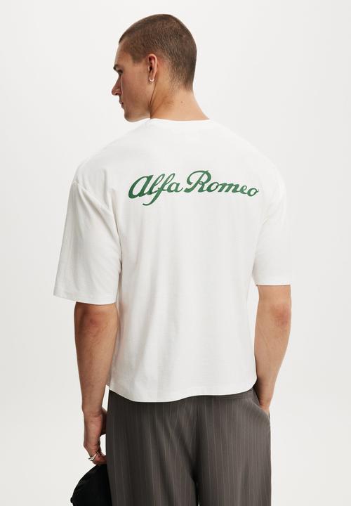 Cotton On - Cropped Fit Alfa Romeo T-Shirt - Lcn Alf Vintage White / Romeo