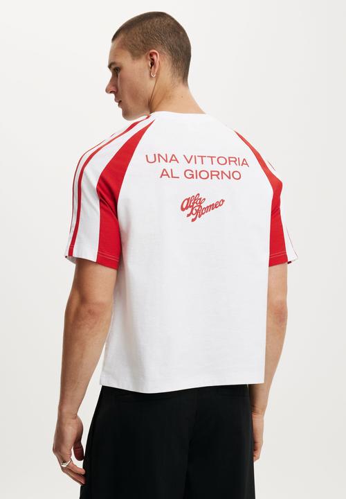 Cotton On - Cropped Fit Alfa Romeo T-Shirt - Lcn Alf White / Una Vittoria