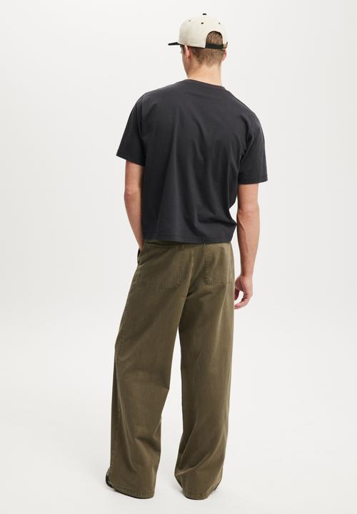 Cotton On - Super Baggy Pant - Military