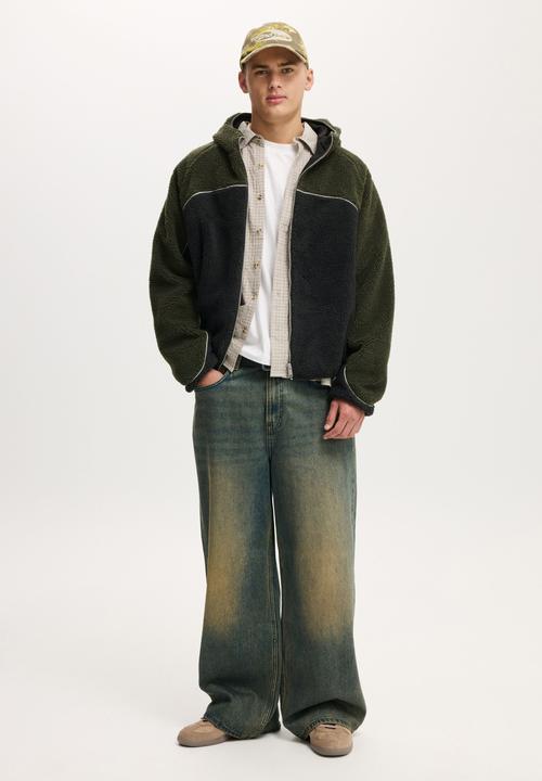 Cotton On - Hooded Teddy Jacket - Military Panelling