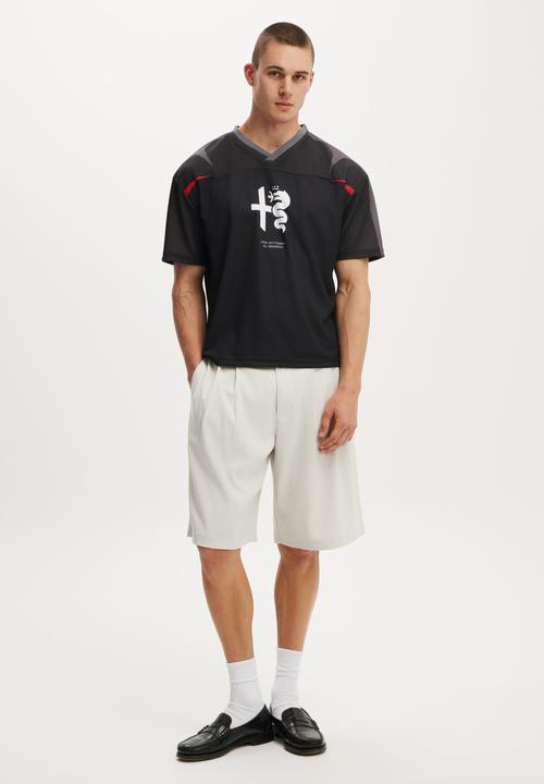 Cotton On - Alfa Romeo Football Jersey - Lcn Alf Black / Alfa Romeo - Crest Panel