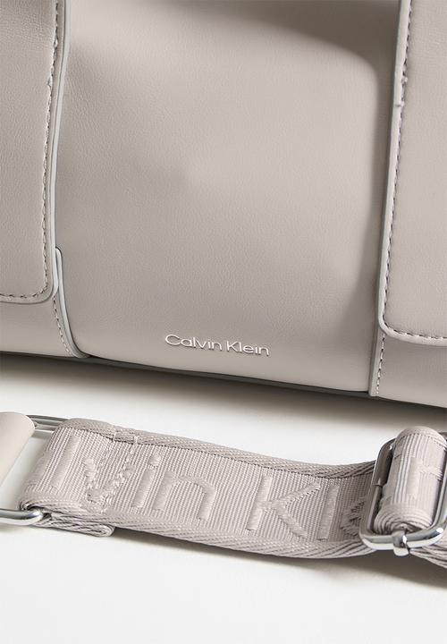Calvin Klein - Webbing Strap Pocket 2Qo Handbag- Chateau / Old Silver