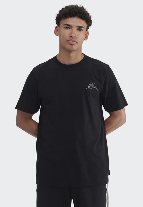 WINTER RESORT MOUNTAIN Tee - BLACK