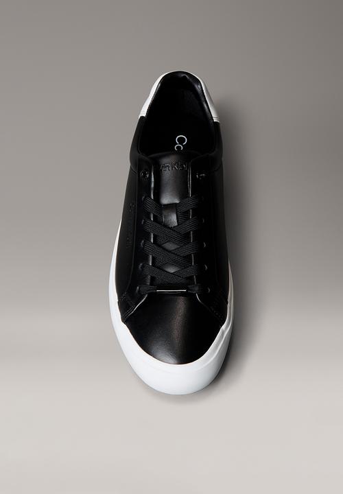 Calvin Klein - Lace-Up Sneaker - Black Bright White