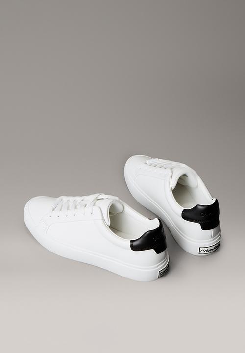 Calvin Klein - Lace-Up Sneaker - Bright White Black