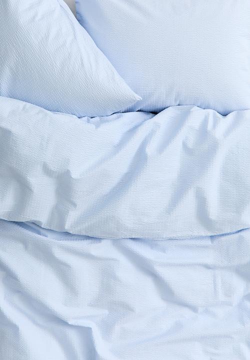 H&M - Seersucker double/king size duvet cover set - light blue