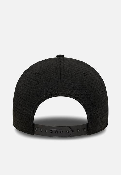 New Era - Flawless Mesh 9Forty® - Blkwhi
