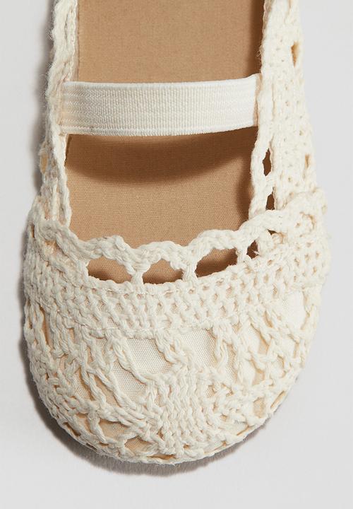 H&M - Ballet pumps - cream 