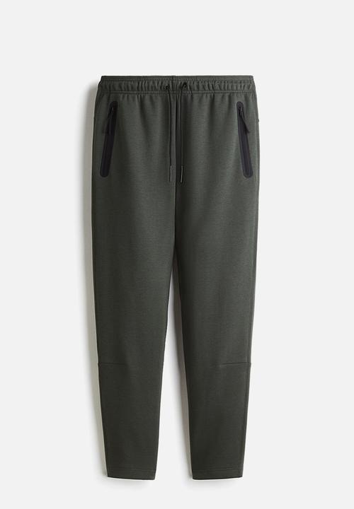 H&M - Slim fit sports joggers with drymove™ - dark green