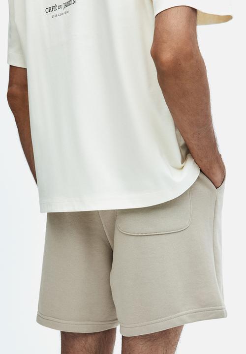 H&M - Regular fit sweatshorts - beige