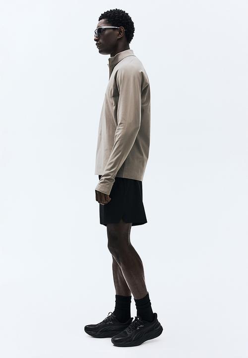 H&M - Sports shorts with drymove™ - black