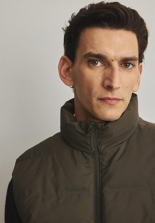 H&M - Padded gilet - dark khaki green 