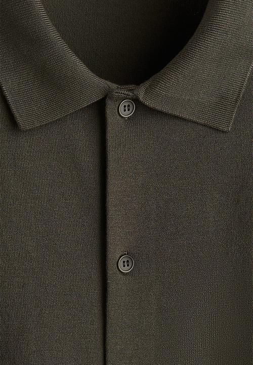 H&M - Regular fit knitted short-sleeved shirt - dark green