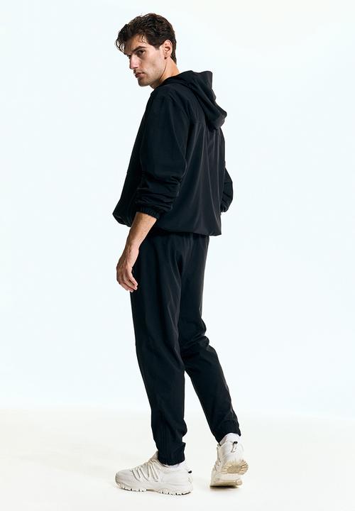 H&M - Regular fit sports joggers with drymove™ - black
