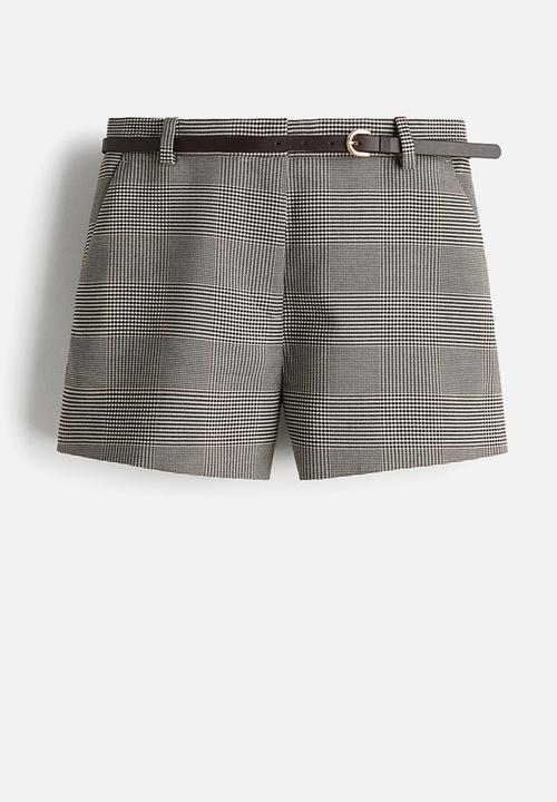H&M - Belted shorts - brown/checked 