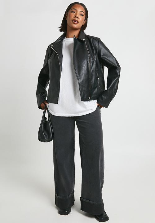 boohoo - Plus faux leather biker jacket - black