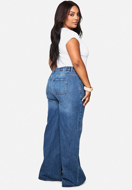 boohoo - Plus elasticated waistband wide leg jeans - mid blue