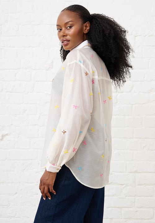 Me&B - Bellow Sleeve Shirt in Embroidered Bows - White