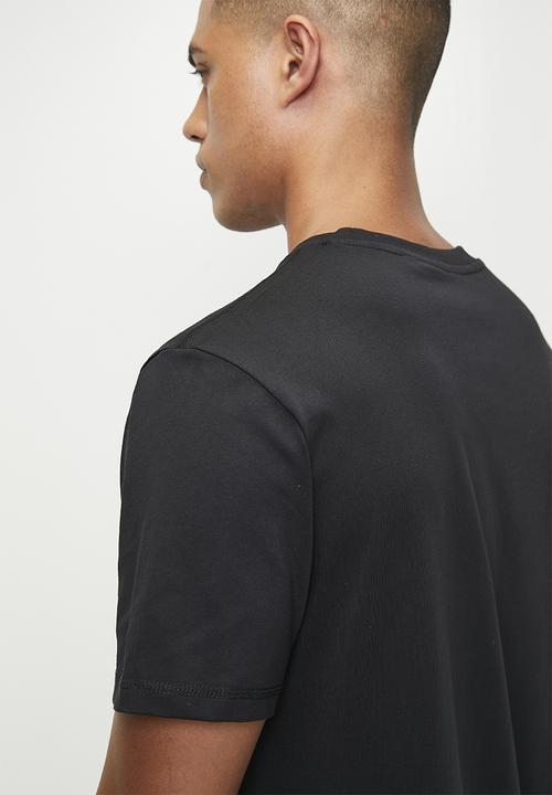 GUESS - Cn Ss Embroidery Logo Tee - Jet Black A996