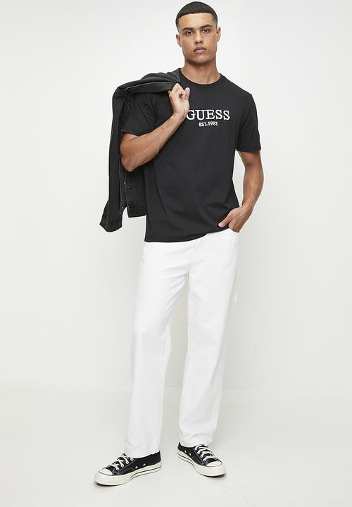 GUESS - Cn Ss Embroidery Logo Tee - Jet Black A996