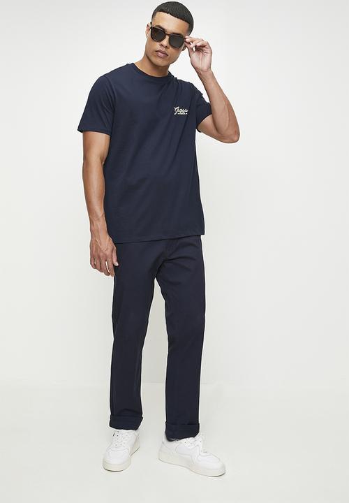 GUESS - Ss Bsc Script Logo Tee - Smart Blue Multi
