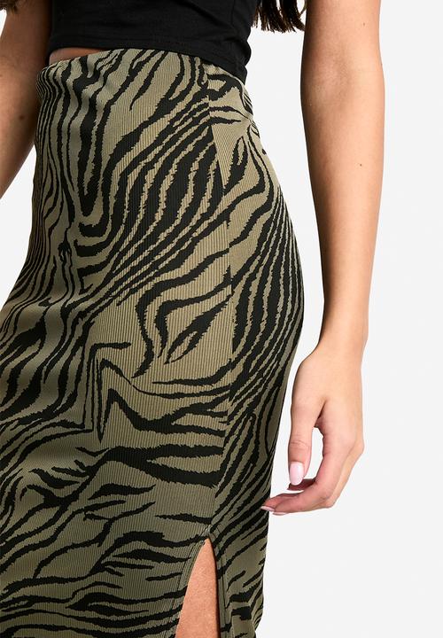 boohoo - Zebra print rib side split midi skirt - khaki