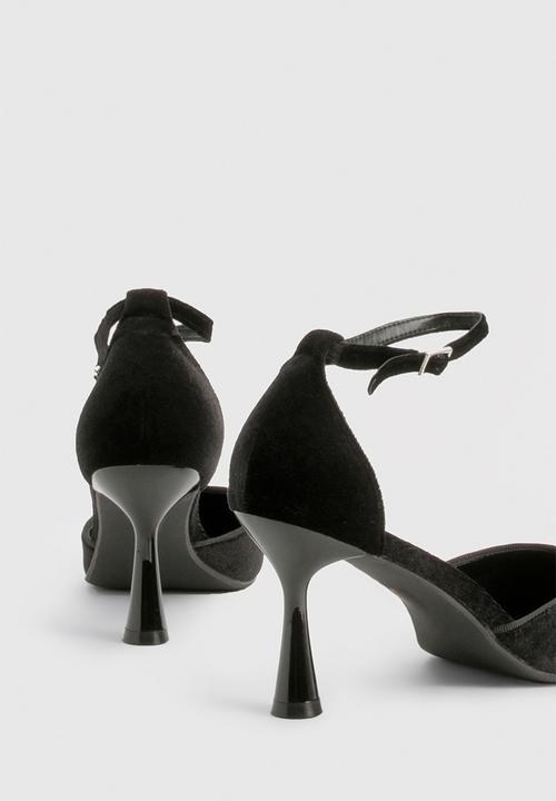 boohoo - Velvet two part court shoes - black