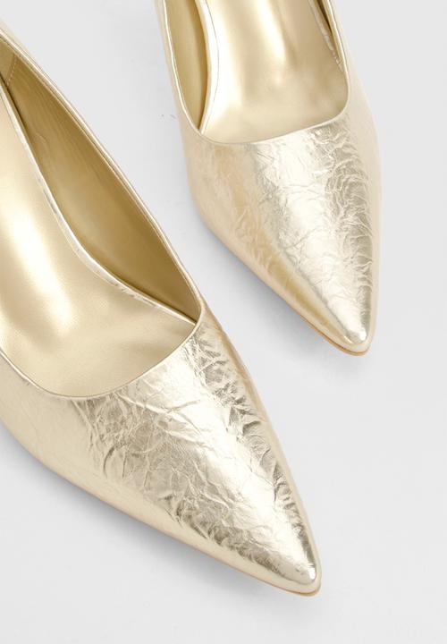 boohoo - Wide fit metallic textured court shoes - gold