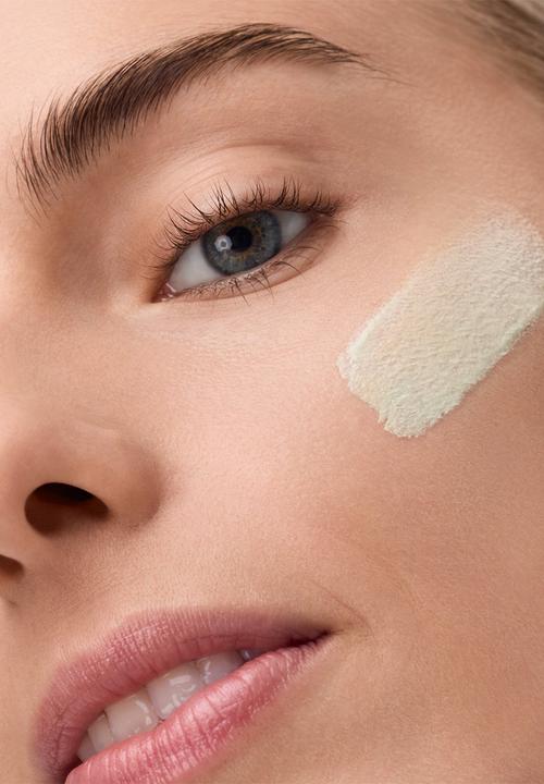 Catrice - CC Skin Perfector  - 010Green, Shift, Go!
