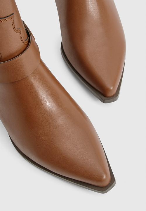 boohoo - Western style harness detail knee high boots - tan