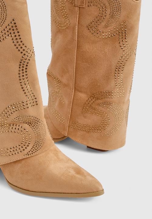 boohoo - Faux Suede Studded Foldover Western Boots