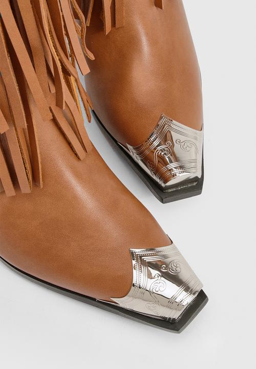 boohoo - Western stud fringe toe cap western boots - tan