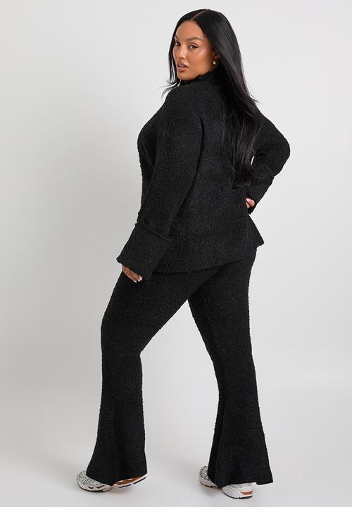 boohoo - Plus borg high neck cuff detail knitted jumper and flare tr - black