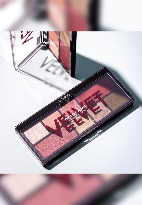 Catrice - The Deep Velvet Eyeshadow Palette