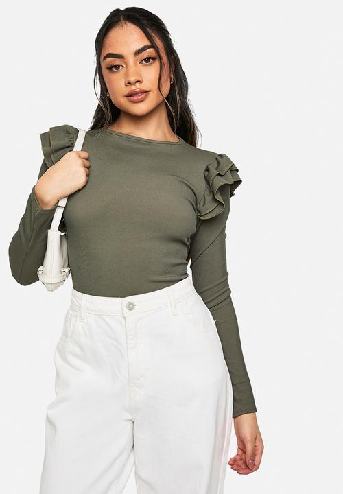 boohoo - Ribbed frill shoulder long sleeve top - khaki