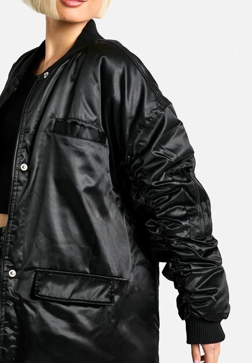 boohoo - Oversized longline satin bomber jacket - black