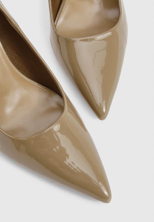 boohoo - Stilletto court shoes - mocha