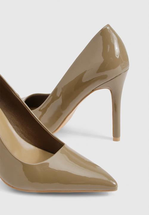 boohoo - Stilletto court shoes - mocha