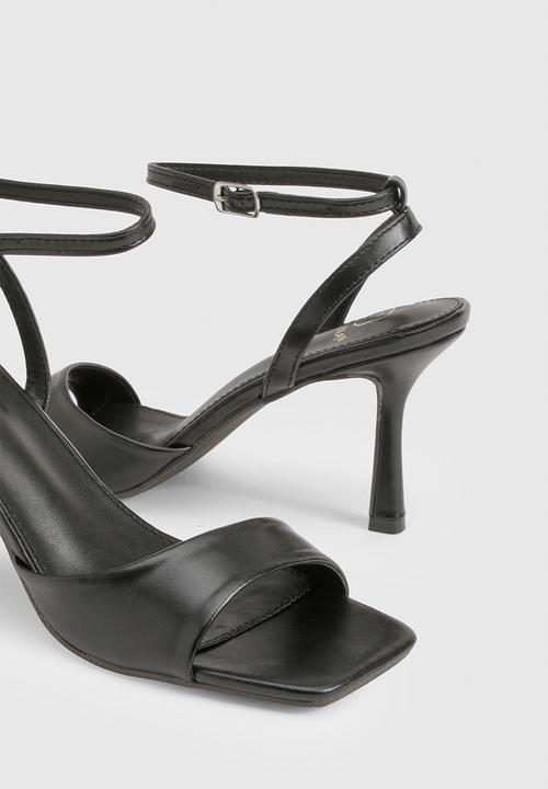 boohoo - Asymmetric 2 Part Heels