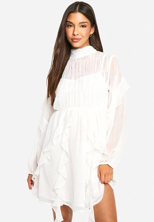 boohoo - Crinkle chiffon funnel neck ruffle smock dress - ivory