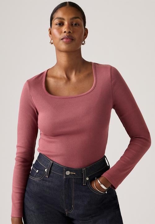 Levi’s® - Essential sqrd neck long sleeve - garment dye fa rushed berry rib