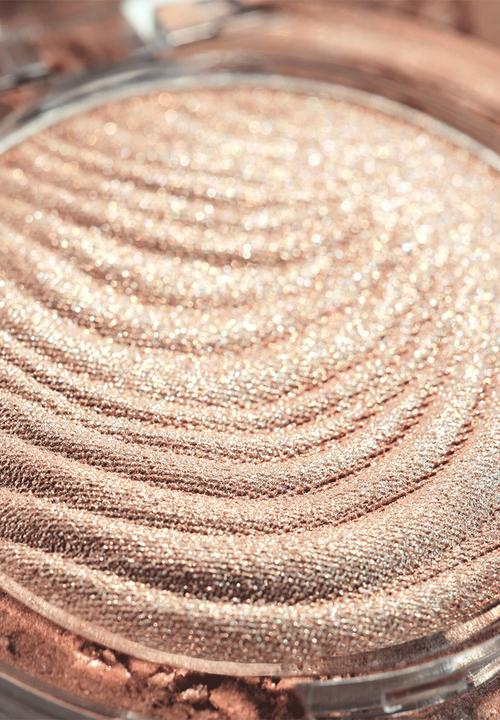 Catrice - Aura Glam Bouncy Highlighter - 010 Moonlit Sand